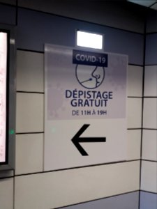 Villeurbanne - Place Charles Hernu - Dépistage gratuit Covid-19 - Affiche dans le métro