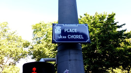 Villeurbanne - Place Jean Chorel - Plaque
