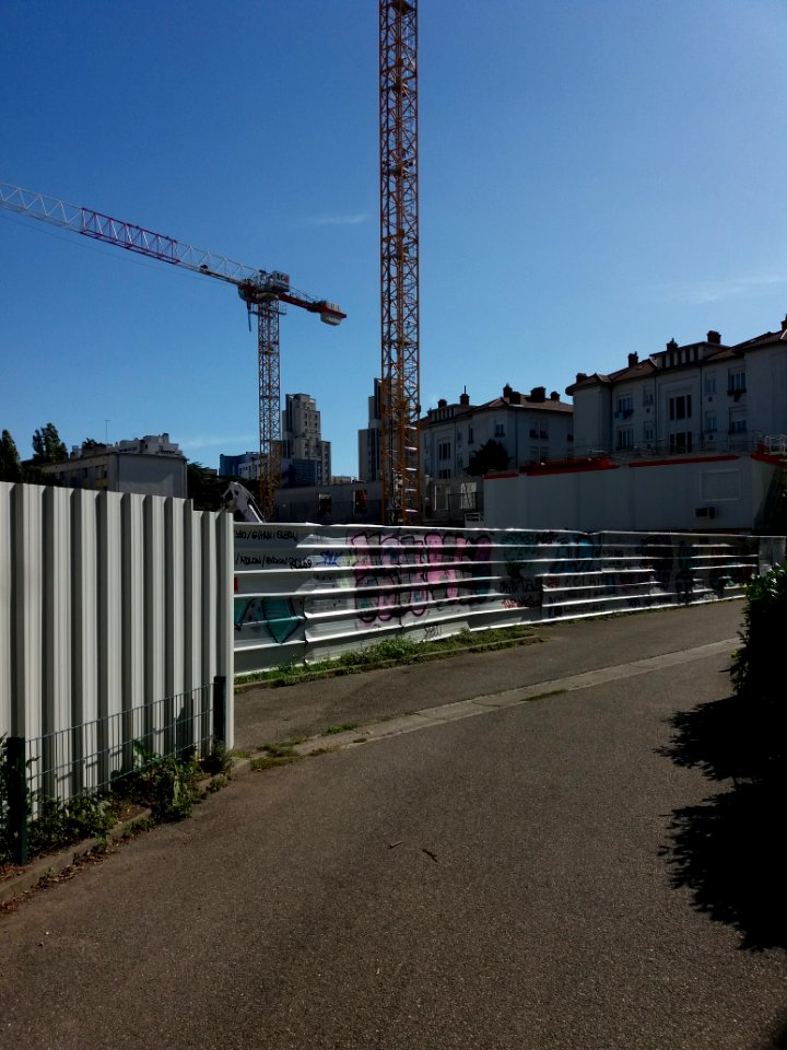 Villeurbanne - Passage Rey, vers le sud-est, grues