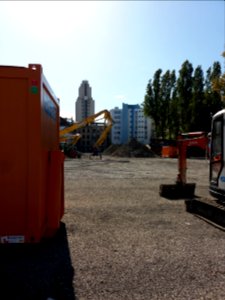 Villeurbanne - Rue Léon Chomel, vers le sud, engins de chantier (1)