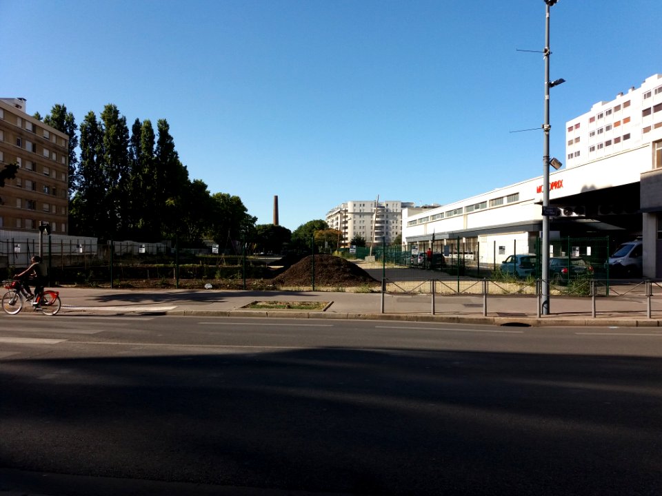 Villeurbanne - Cours Émile Zola - Nouveau jardin à l'angle de la rue Léon Chomel