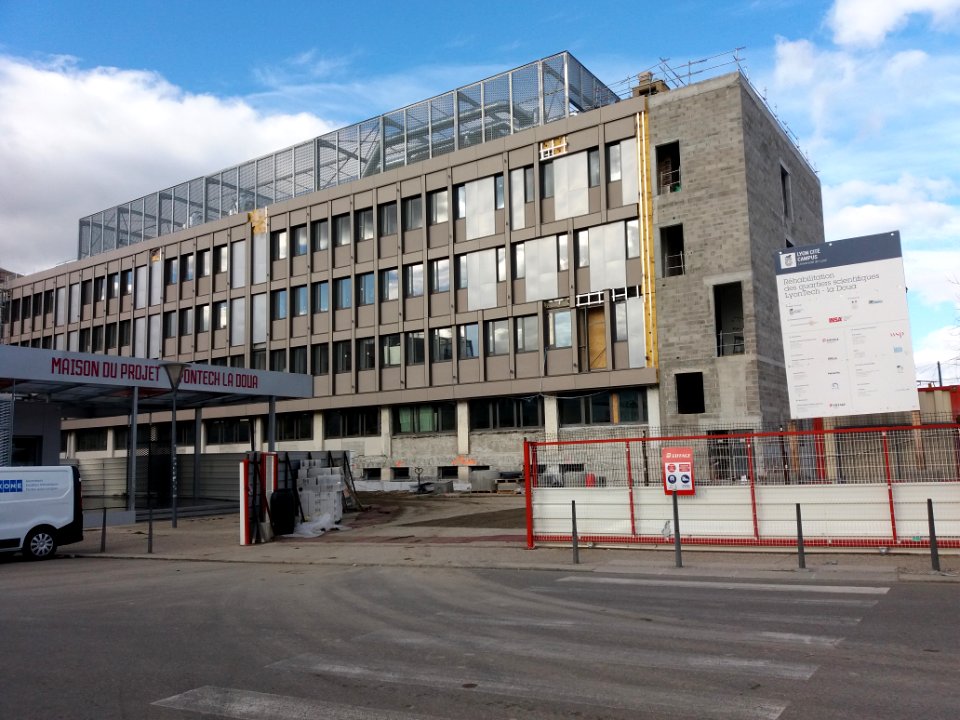Villeurbanne - La Doua, université Lyon 1, réhabilitation du bâtiment Berthollet