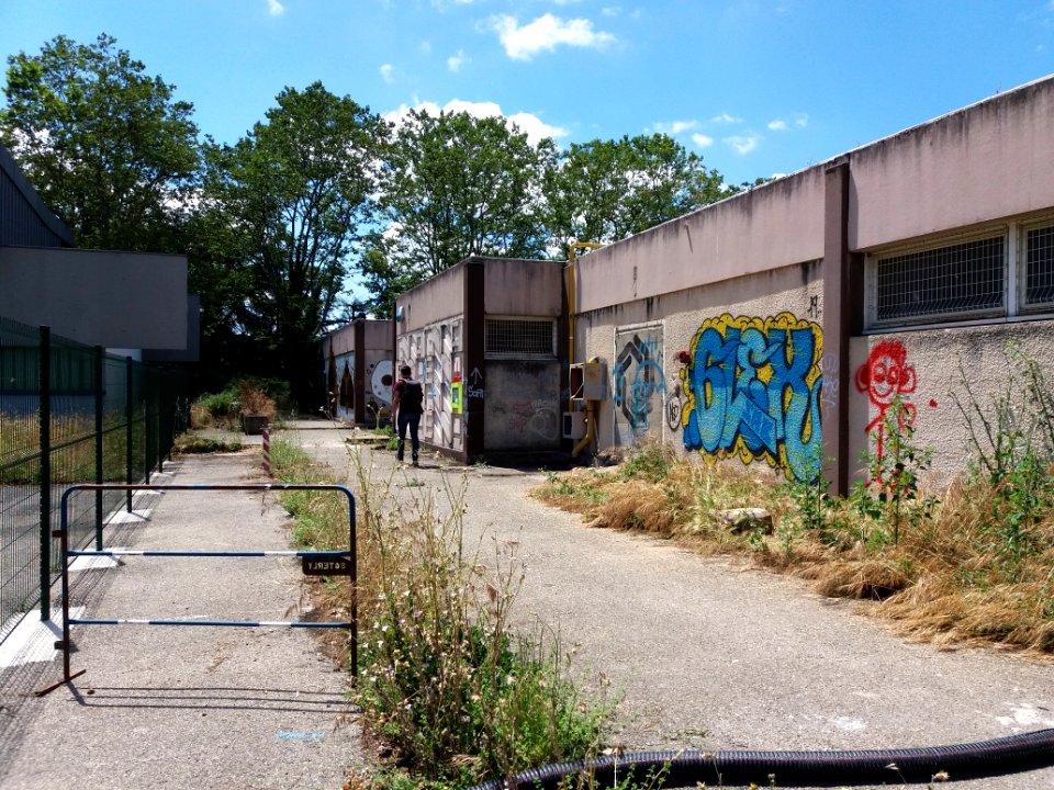 Villeurbanne - L'Autre Soie, bâtiment de l'ancien resto U