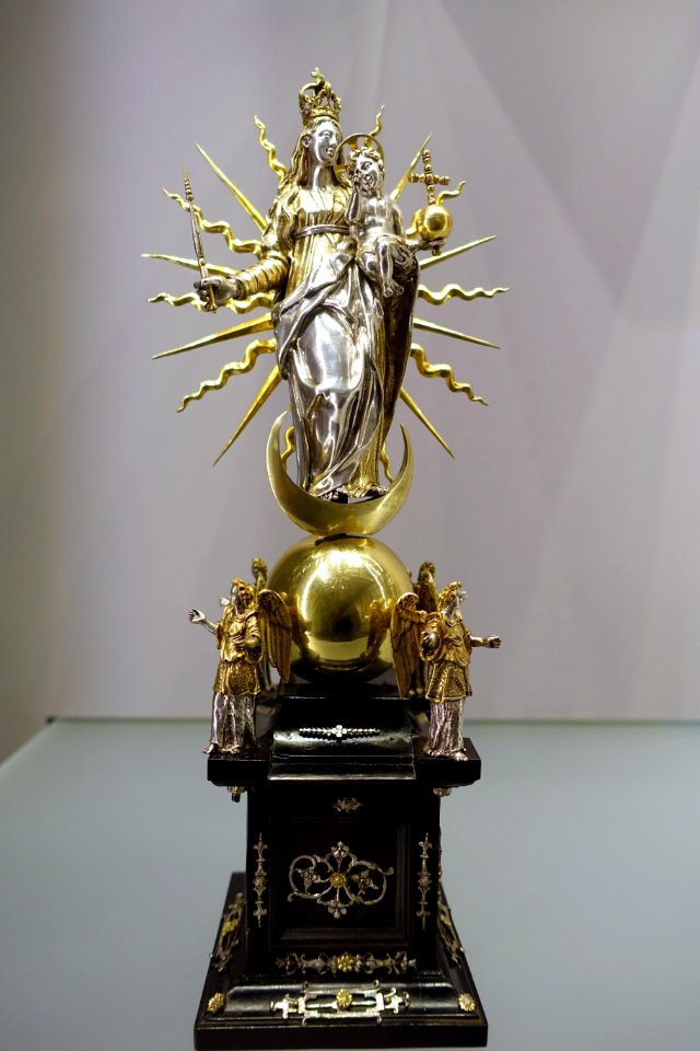 Virgin in Glory, South German, c. 1600, silver, parcel-gilt, wood - Busch-Reisinger Museum, Harvard University - DSC01376