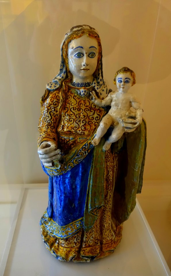 Virgin with Child, Portugal, 17th century, faience - Museu Nacional de Soares dos Reis - Porto, Portugal - DSC00333