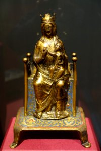 Virgin with Child (tabernacle), Limoges, 1250-1275 AD, gilt copper, enamel - Cinquantenaire Museum - Brussels, Belgium - DSC08781