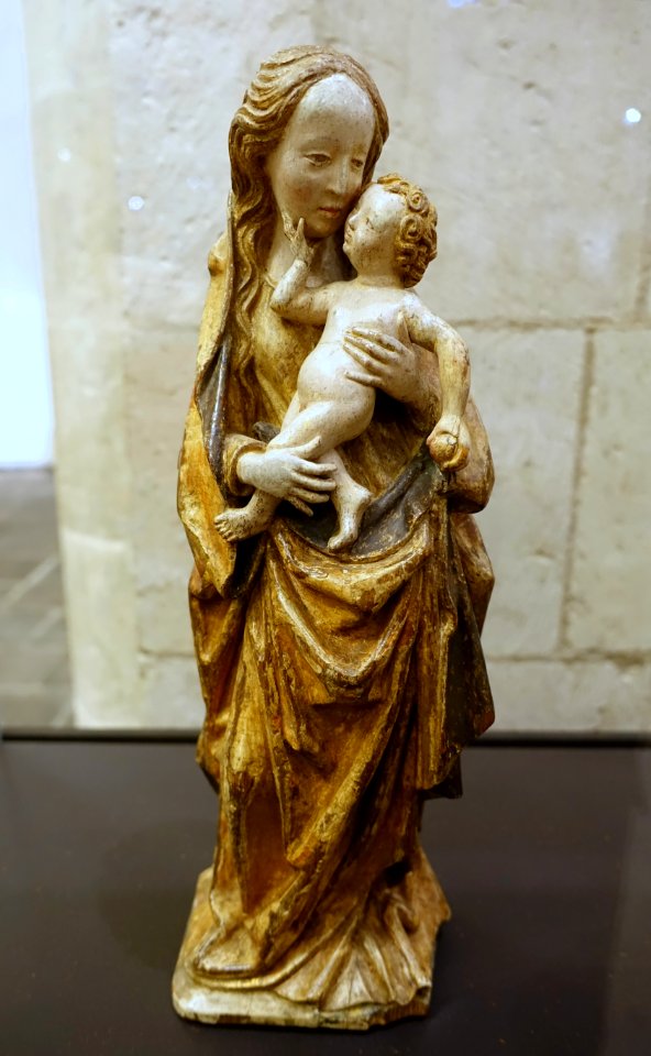 Virgin Mary in the Coat of Plenty (so-called), Utrecht, c. 1470-1480, walnut, polychrome - Museum Schnütgen - Cologne, Germany - DSC00184