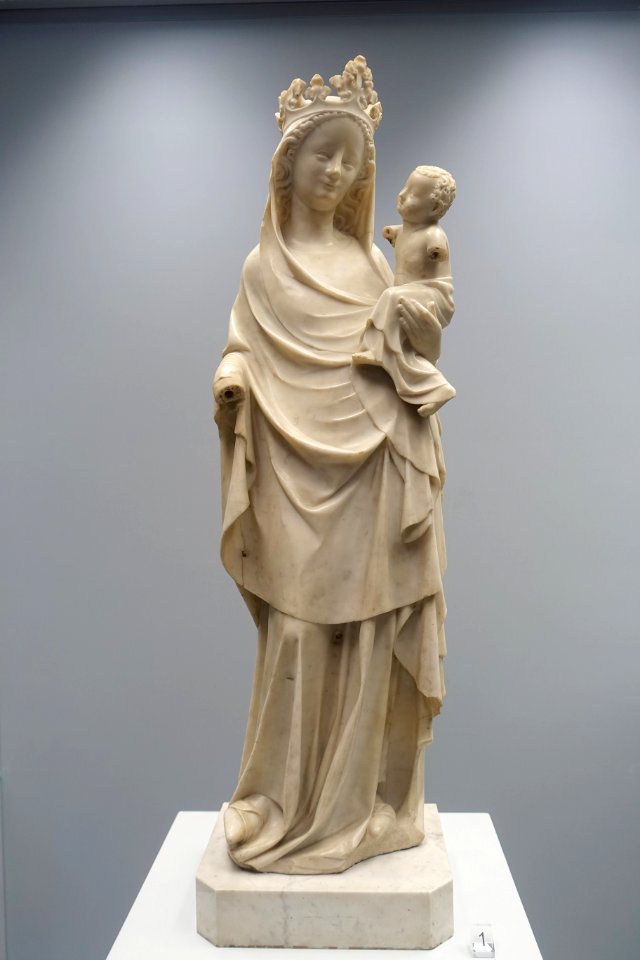 Virgin with Child, Hainaut, Tournai, Arbre parish church, mid 14th century, marble with traces of polychrome - Cinquantenaire Museum - Brussels, Belgium - DSC08571