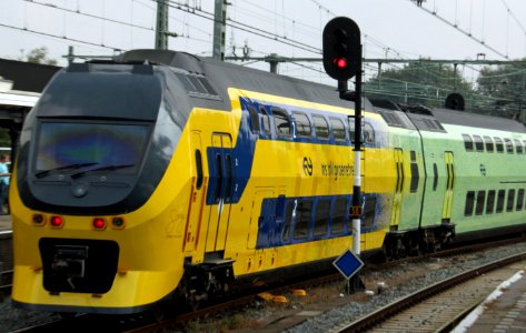 VIRM Groene trein Haarlem