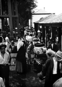 Vismarkt Uitgestald liggen zg pesce spada, degenvissen, Bestanddeelnr 255-9598
