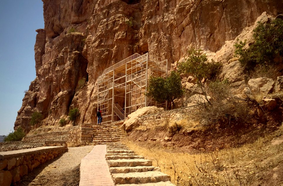 Visiting Qizqapan Cave in Chemi Razan valley in Sulaymaniyah Governorate 02
