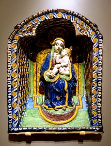 Virgin and Child, Italy, Romagna or Le Marche, c. 1480-1510, maiolica - Wadsworth Atheneum - Hartford, CT - DSC05091