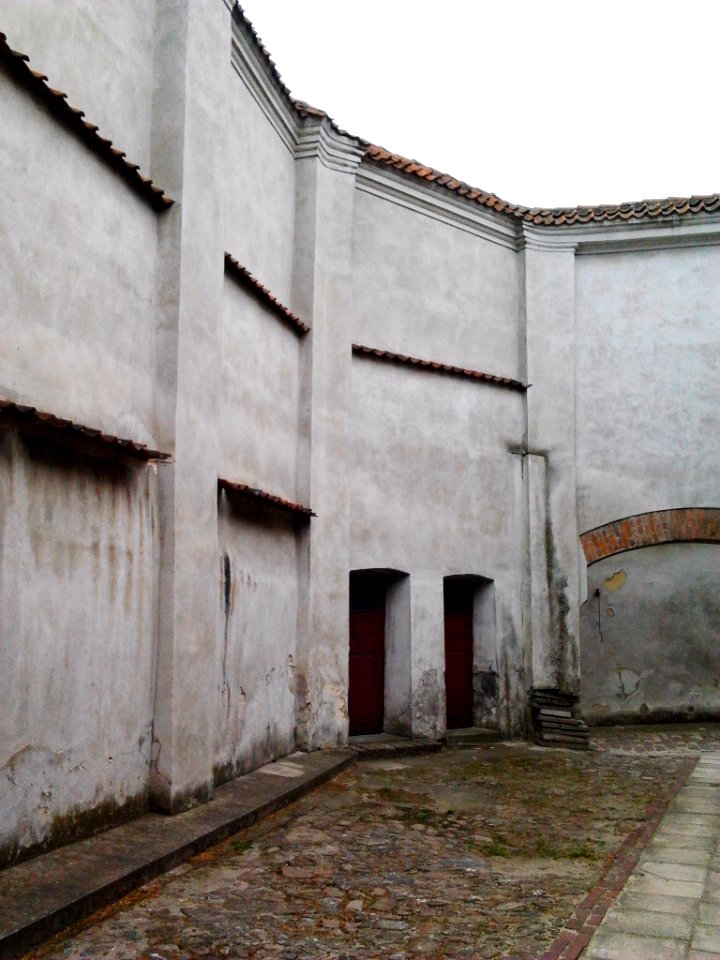 Visitationist Monastery in Warsaw - Exterior 09