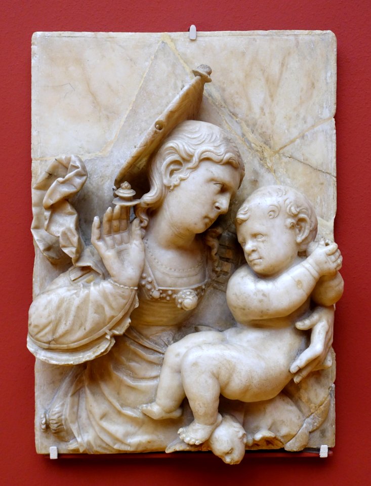 Virgin and Child, Spain, c. 1530-1540, alabaster - Bode-Museum - DSC02959
