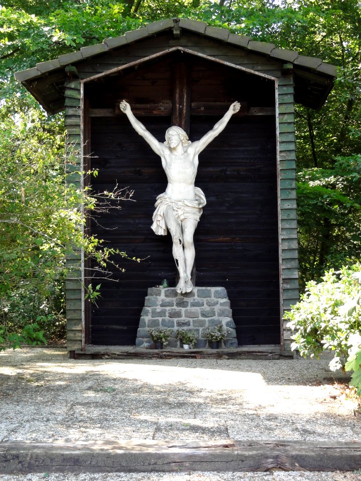 Vinkel (Maasdonk) kerkhofkruis