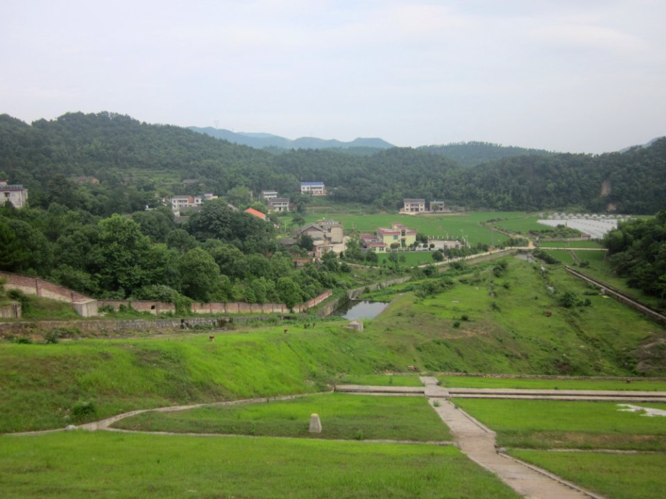 Village under the foot of the dam of Hedong Reservoir in Xiangxiang, Hunan, China3