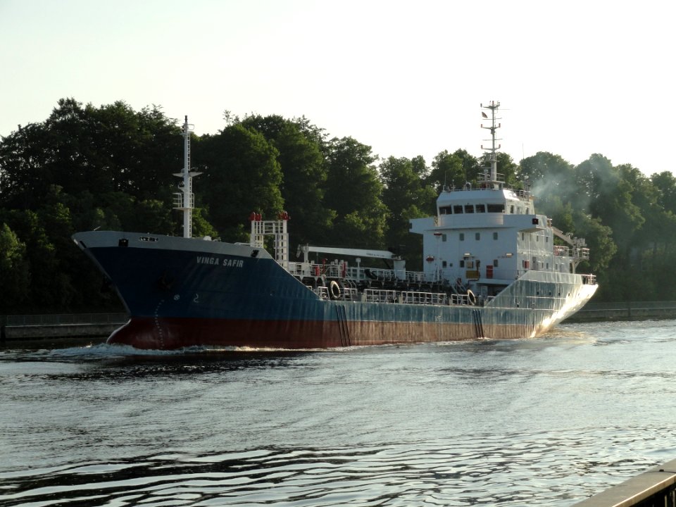 Vinga Safir, IMO 9200158 pic1