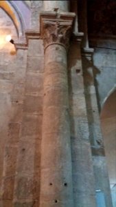 Vinezac - Église Notre-Dame-de-l'Annonciation - Colonne et chapiteau 2