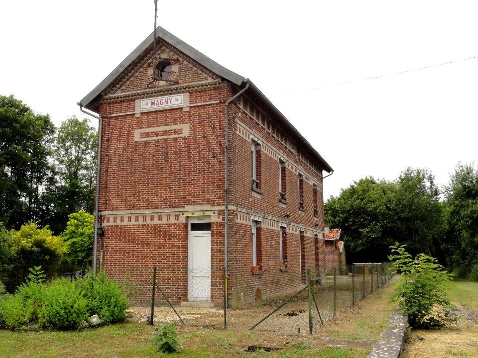 Vincy-Reuil-et-Magny (Aisne) anciienne gare de Magny