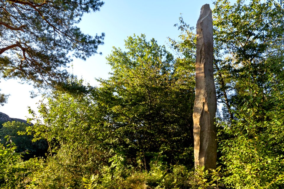 Vindbräcka menhir north side