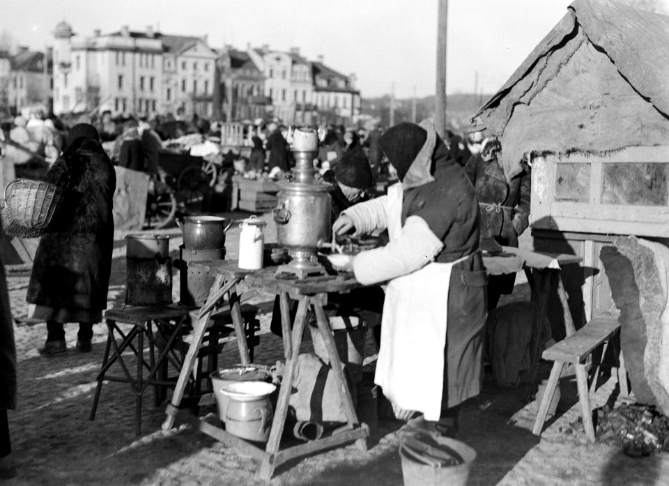 Vilnius. Markt op de Lukiskiu aikste bij de kerk van St. Philip en St Jacob. Een, Bestanddeelnr 252-1309