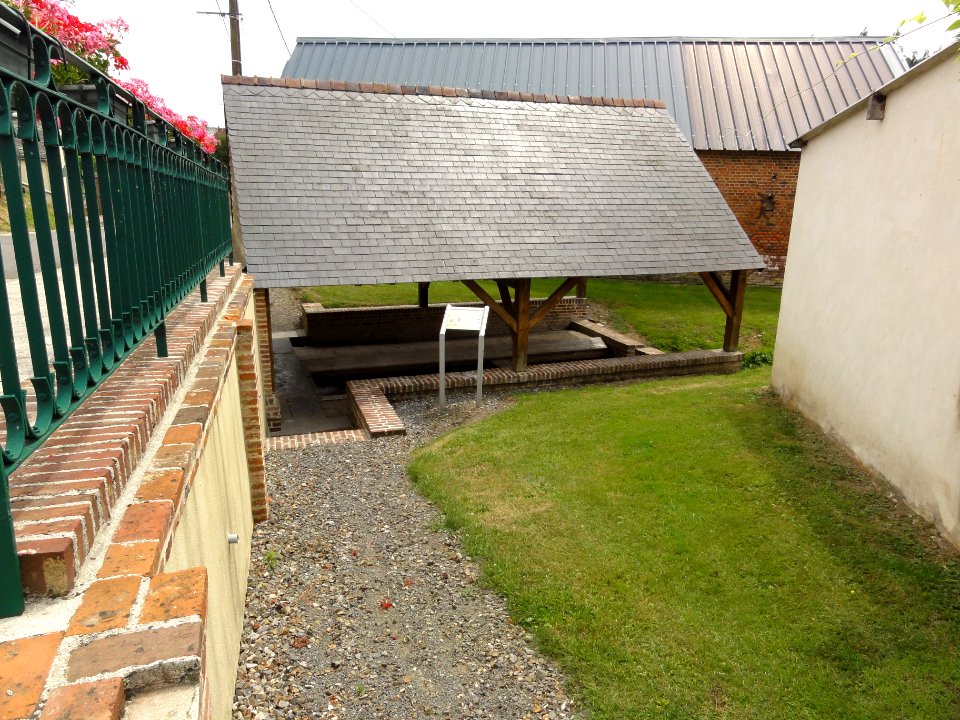 Vincy-Reuil-et-Magny (Aisne) lavoir