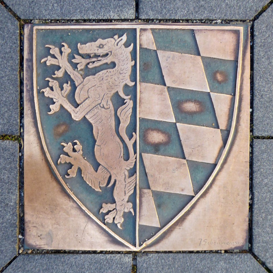 Vilsbiburg, Wappen im Pflaster des Stadtplatzes, 1