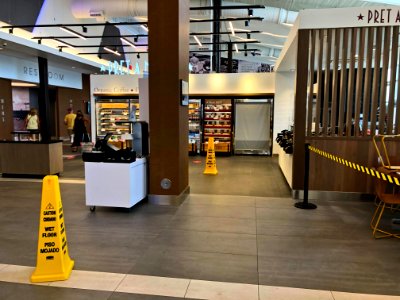 Vince Lombardi Rest Stop 2020 reopening covid showing pret a manger stand