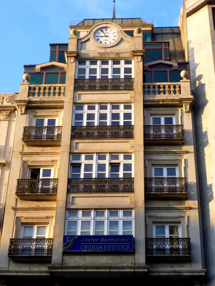 Vigo - Rúa Urzáiz 4