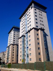 Vigo - Torres de la Urbanización Vista Alegre 3