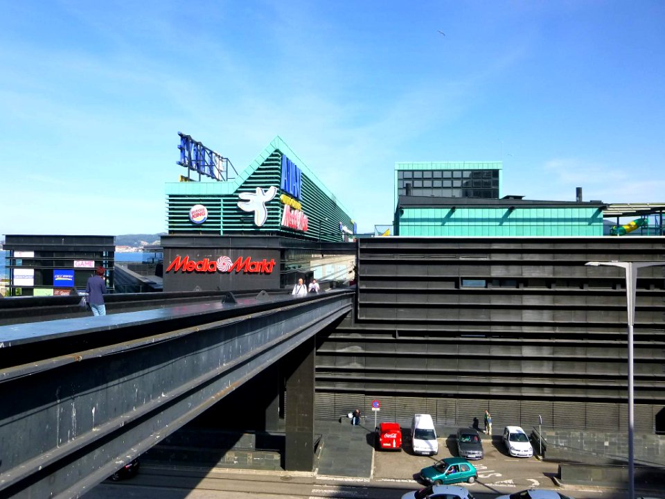 Vigo - Centro Comercial A Laxe 6