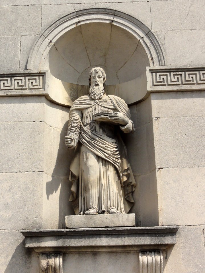 Vignot (Meuse)Église Saint-Rémy statue façade 01