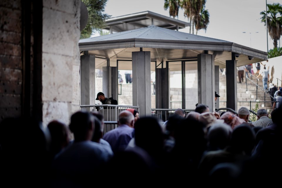 Views in October 2019 walking around the Damascus Gate of the Old City of Jerusalem 29