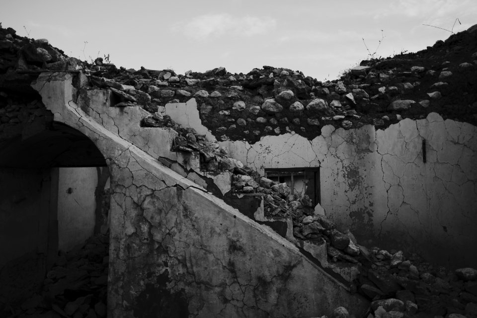 Views in May of 2019 around the ruined old city of Shingal after the war with the Islamic State 08
