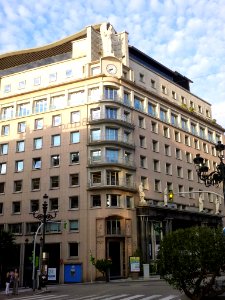 Vigo - Oficina central de Abanca (ex Edificio de la Sede Social Caixanova) 1 photo
