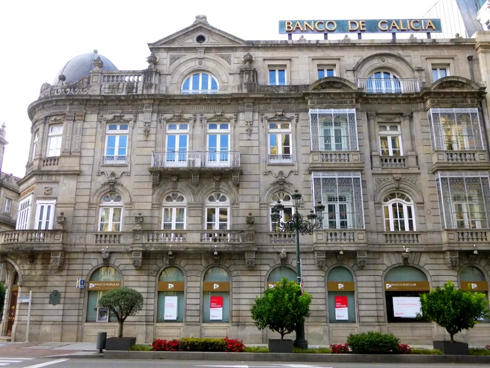 Vigo - Banco Popular (ex Banco de Galicia) 05