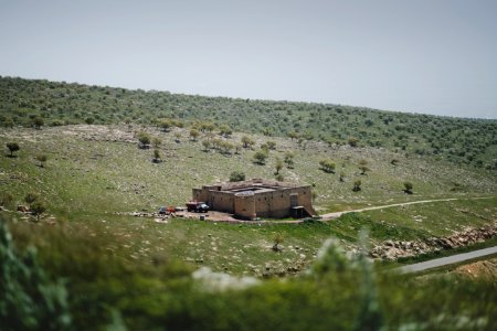 Views in May of 2019 of the Baathi fortress on the road up Shingal mountain 02