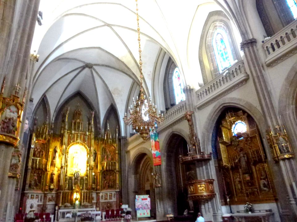 Vigo - Iglesia del Colegio Salesiano María Auxiliadora 09