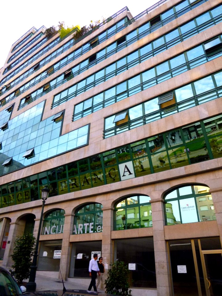 Vigo - Edificio en la calle República Argentina, 24 (1)