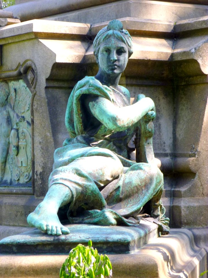 Vigo - Monumento a José Elduayen 3