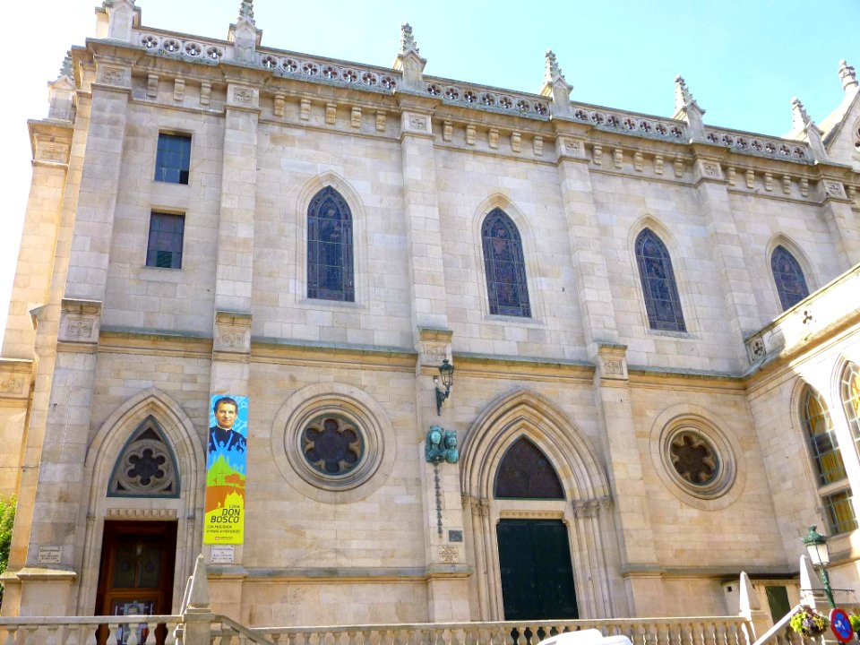 Vigo - Iglesia del Colegio Salesiano María Auxiliadora 01