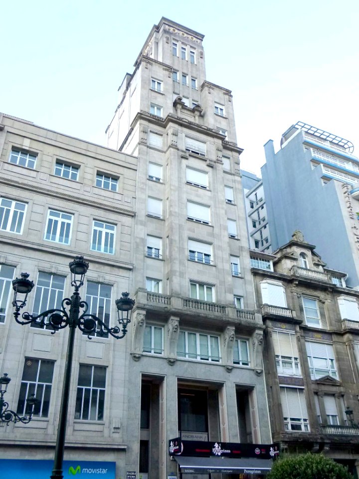 Vigo - Edificio para José Mouriño Vilas (Rúa Urzáiz, 5) 1