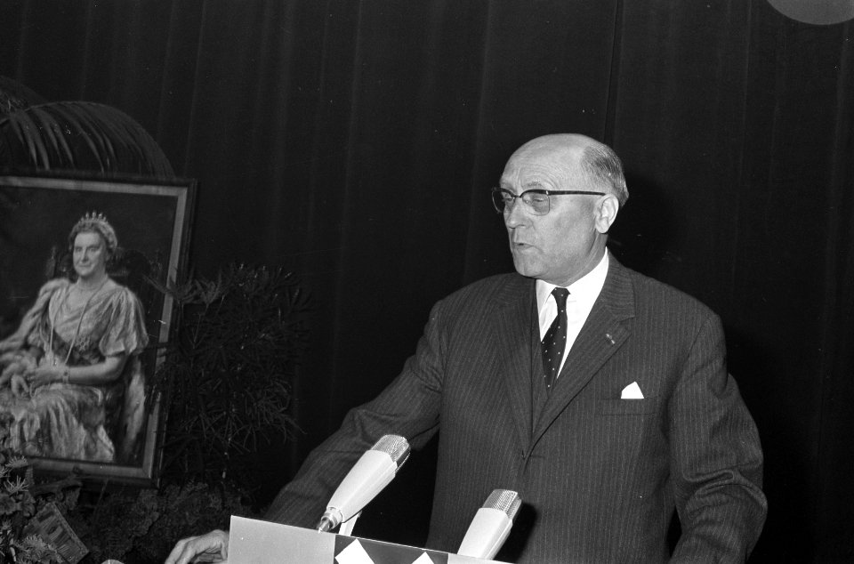 Vijfenzeventig jarig bestaan Wilhelmina Gasthuis , prof. dr. I. Boerema tijdens , Bestanddeelnr 919-1951