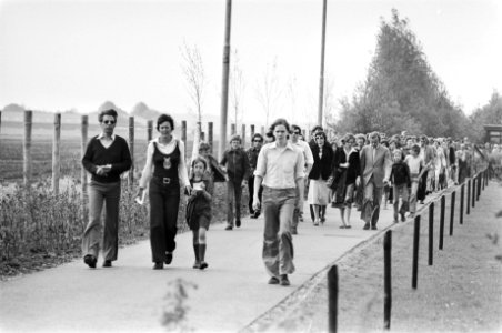 Vijfde, zesde, zevende dag gijzeling school Bovensmilde (Pinksteren) kinderen m, Bestanddeelnr 929-2024