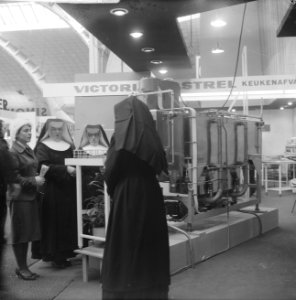 Vijfde internationale Horecavakbeurs in de RAI te Amsterdam zusterlijke belangst, Bestanddeelnr 911-9589