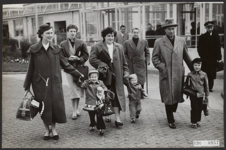 Vijfhonderdste emigrantenvlucht, Bestanddeelnr 090-0857