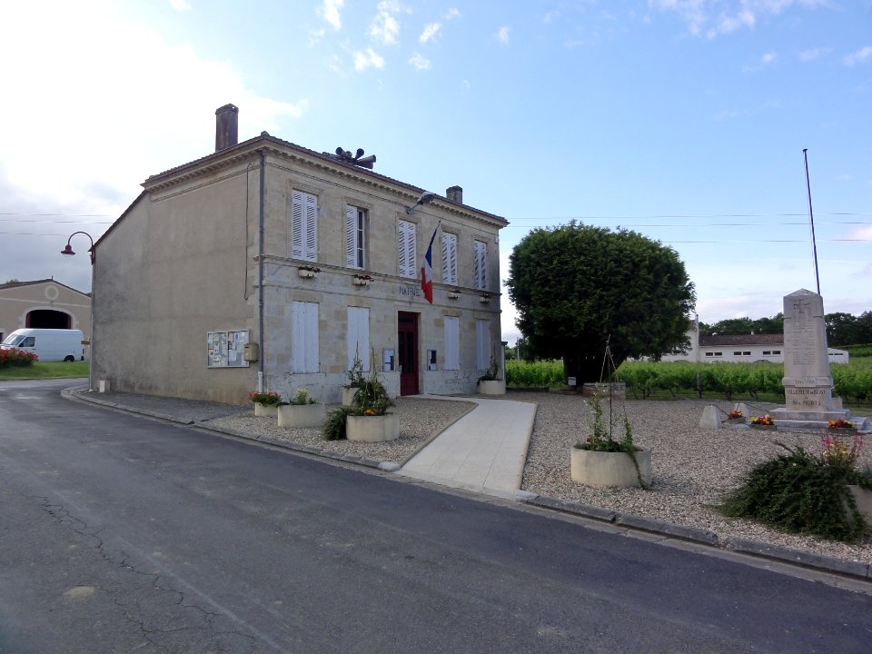 Villeneuve (Gironde) mairie