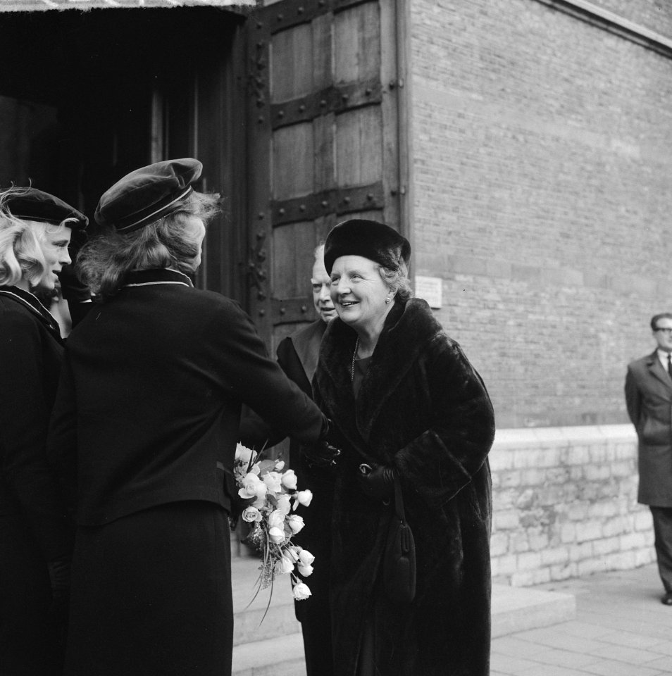Vijftigste Dies Natales in Rotterdam van de Nederlands Economische Hoge School d, Bestanddeelnr 915-7323