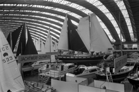 Vijftiende HISWA in RAI Amsterdam. Voorbereidingen. Het grootste zeilschip De P, Bestanddeelnr 923-3402