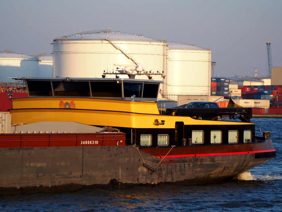 Vigilia (ship, 2008), ENI 04806310, Port of Antwerp pic10